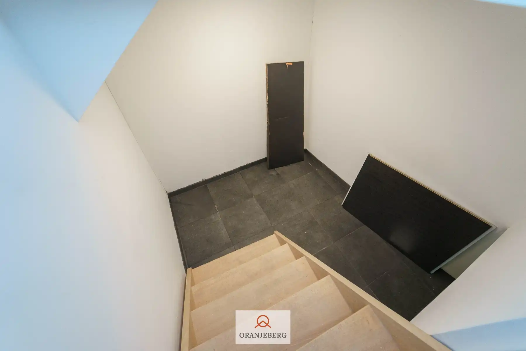 Handelsgelijkvloers te huur in Gent foto 16