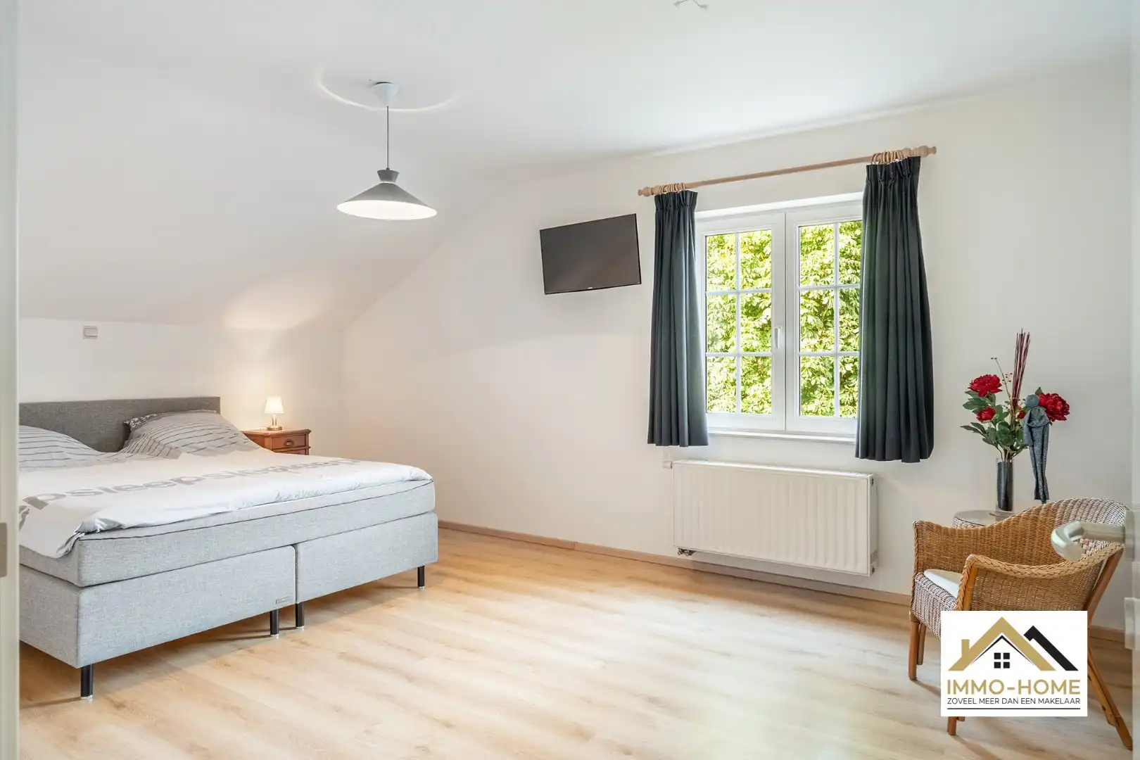 Jonge prachtige woning met enorm volume!! foto 17