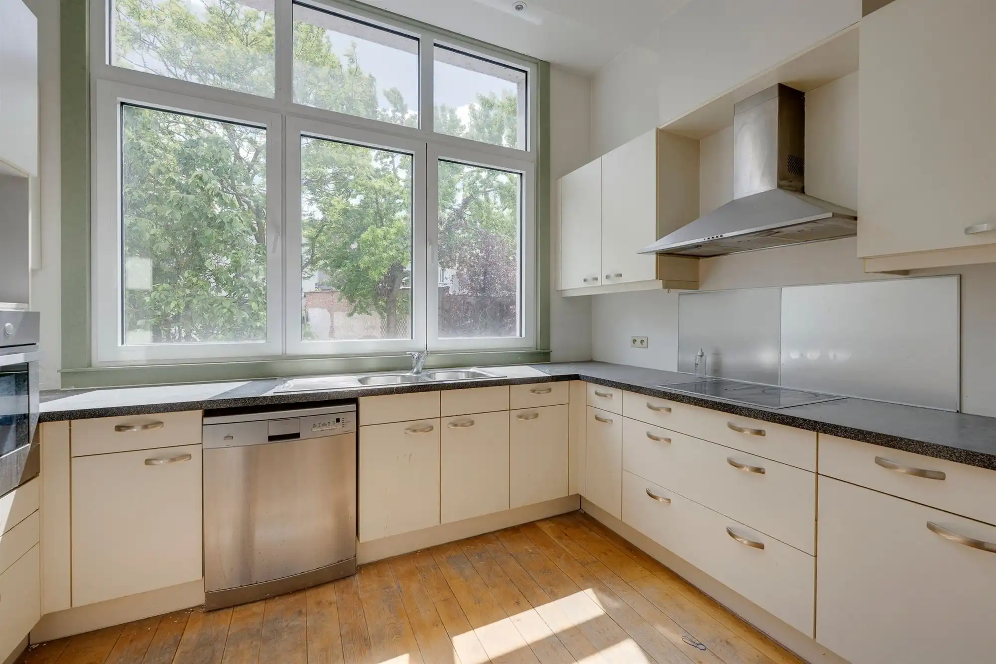 Polyvalent gebouw op het Zuid - ca 590 m² vloer - perceel ca 300 m² foto 21