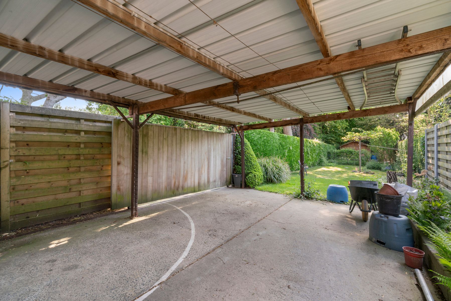 Gezellige, instapklare woning met garage en tuin foto 4