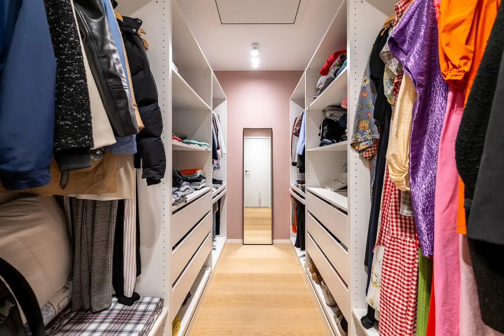 Prachtige hedendaagse villa met zonnige tuin en terrassen op fietsafstand van de zee. foto 31