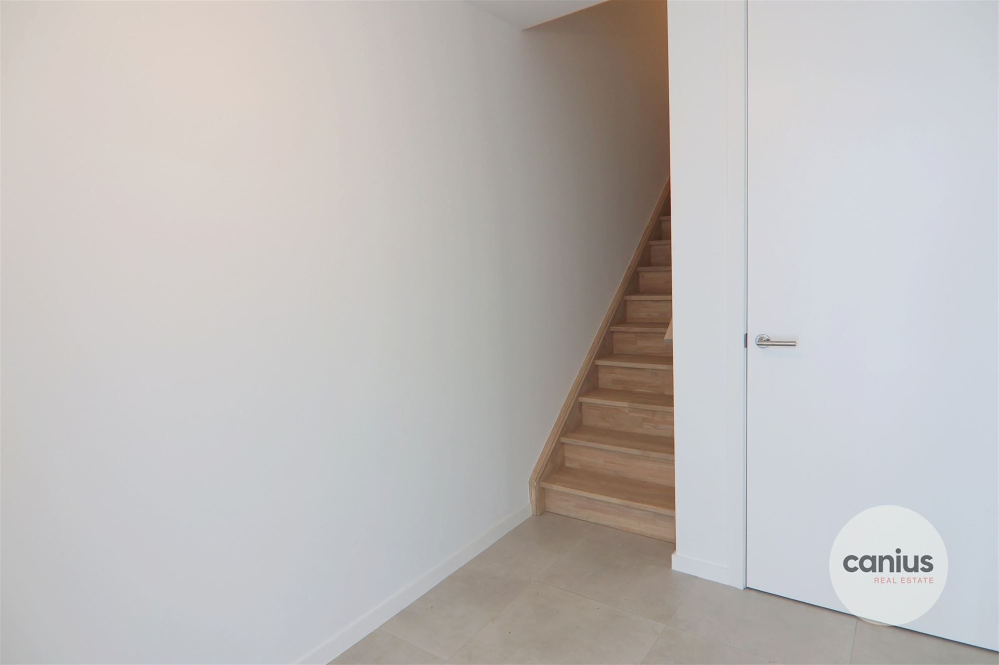 BEN WONING MET 3 SLKS + TUIN IN EEN GROENE OMGEVINGg foto 6