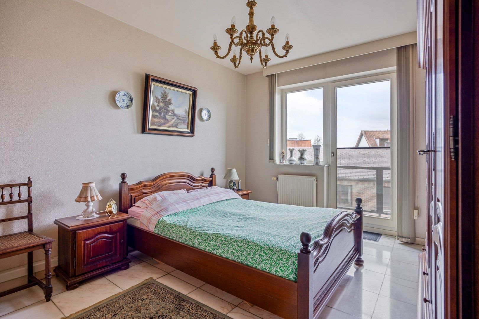 INVESTERINGSPAND: Ruim appartement met garage en zicht op de middeleeuwse Wallen te Tongeren foto 17