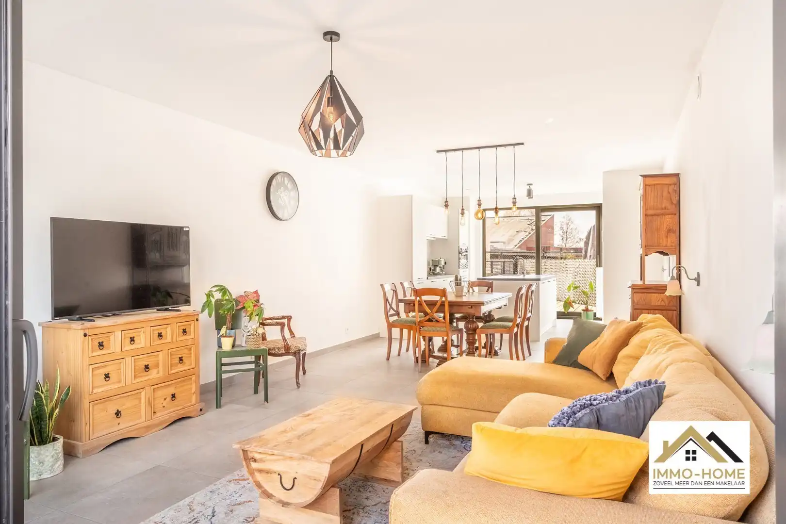 Gelijkvloers appartement met twee terrassen en autostaanplaats!! foto 4