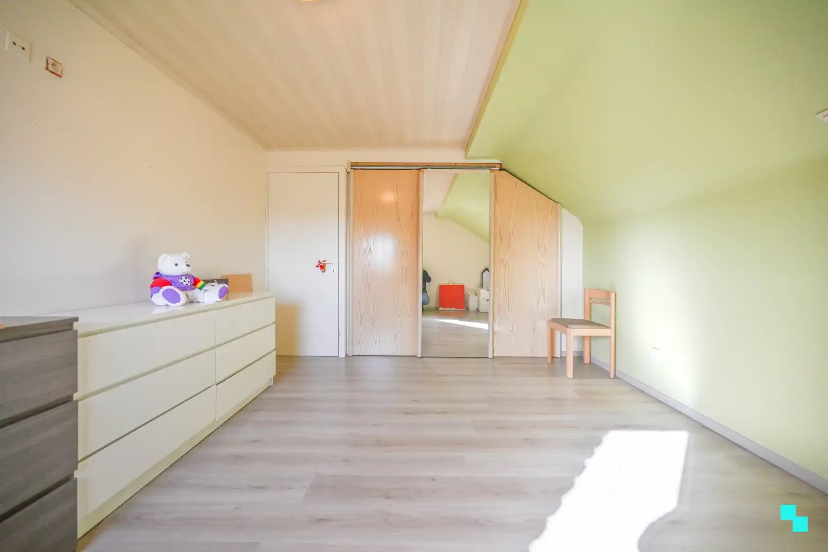 Halfopen bebouwing in rustige omgeving te Wielsbeke foto 24