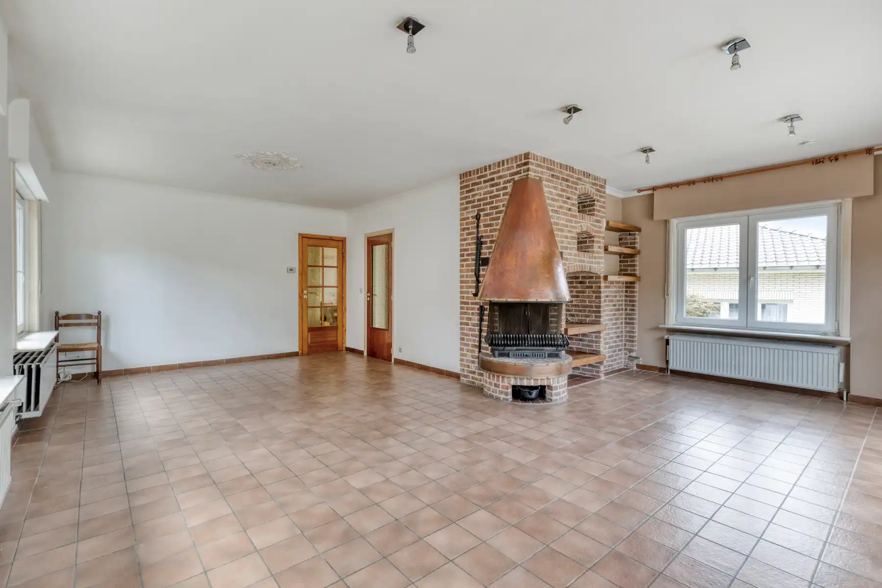 Gunstig gelegen villa met 3 slaapkamers, garage en tuin foto 5