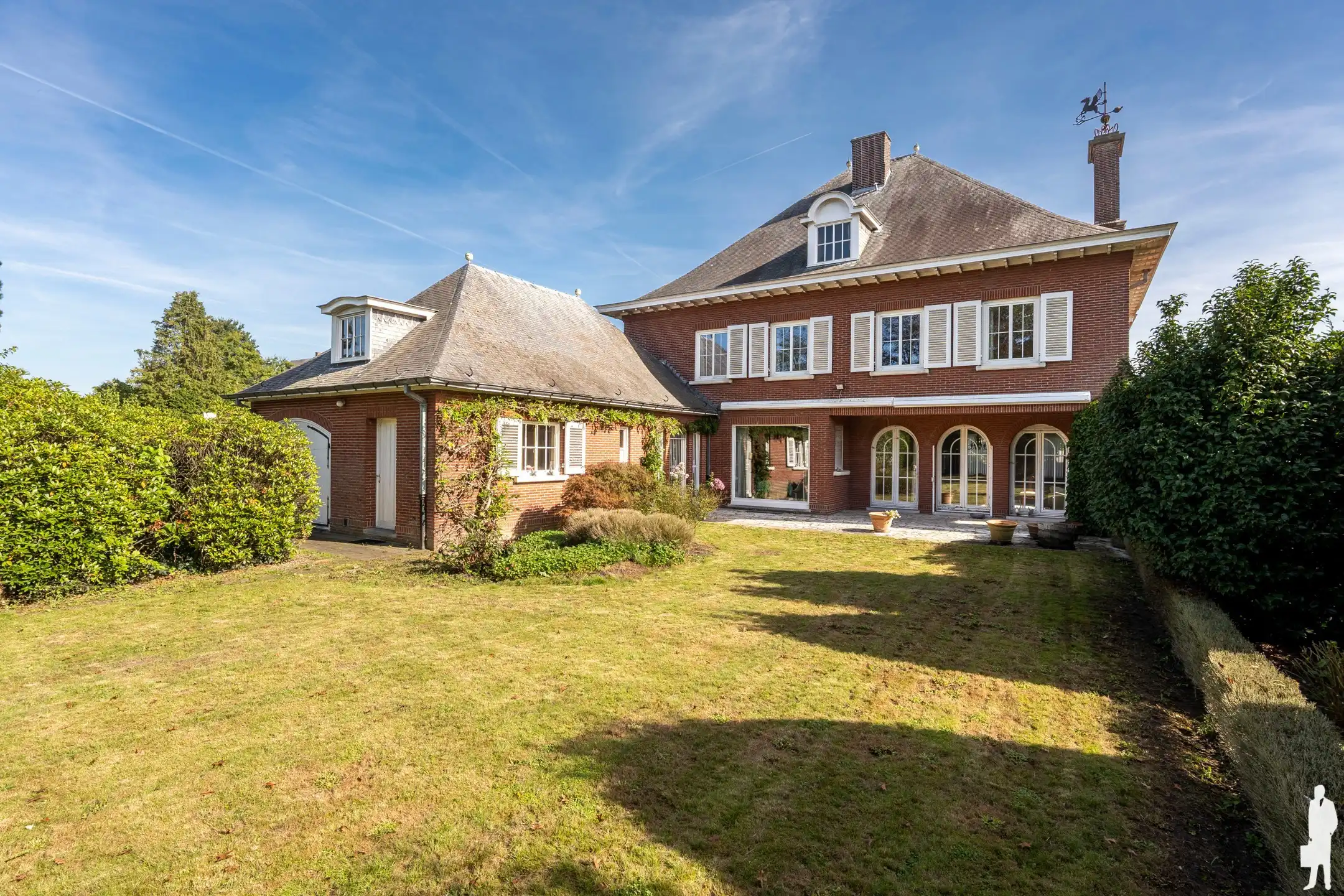 Unieke, statige villa met mooie parktuin nabij het centrum van Hoogstraten gelegen foto 34