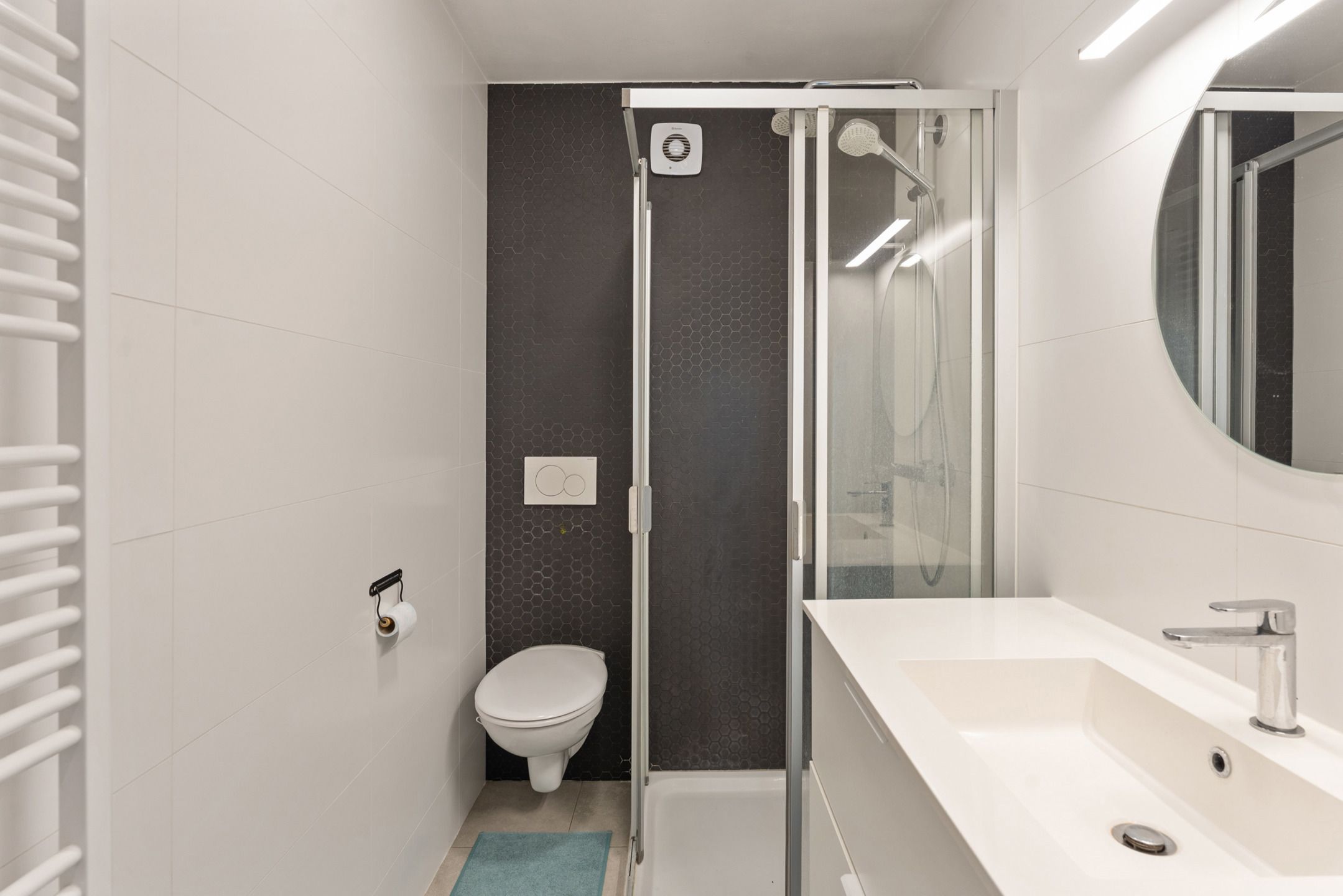 Instapklaar duplex appartement te Bilzen foto 18