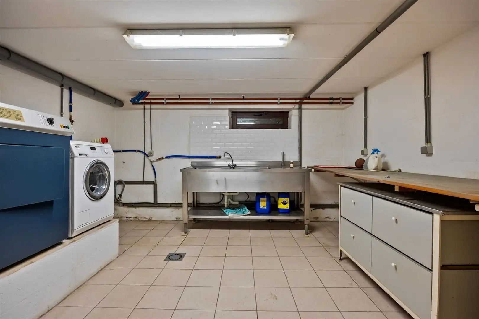 Exclusieve Villa met Luxe afwerking en idyllische tuin. foto 31