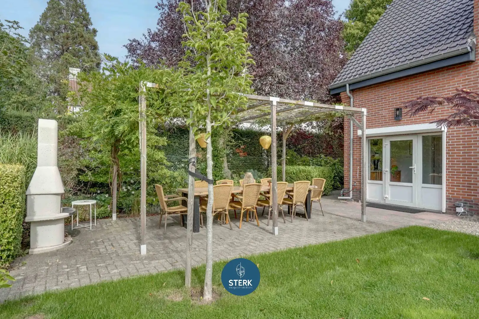 INSTAPKLARE VILLA MET EPC B OP ROYAAL PERCEEL VAN 12A 50CA NABIJ MAASTRICHT !  foto 26