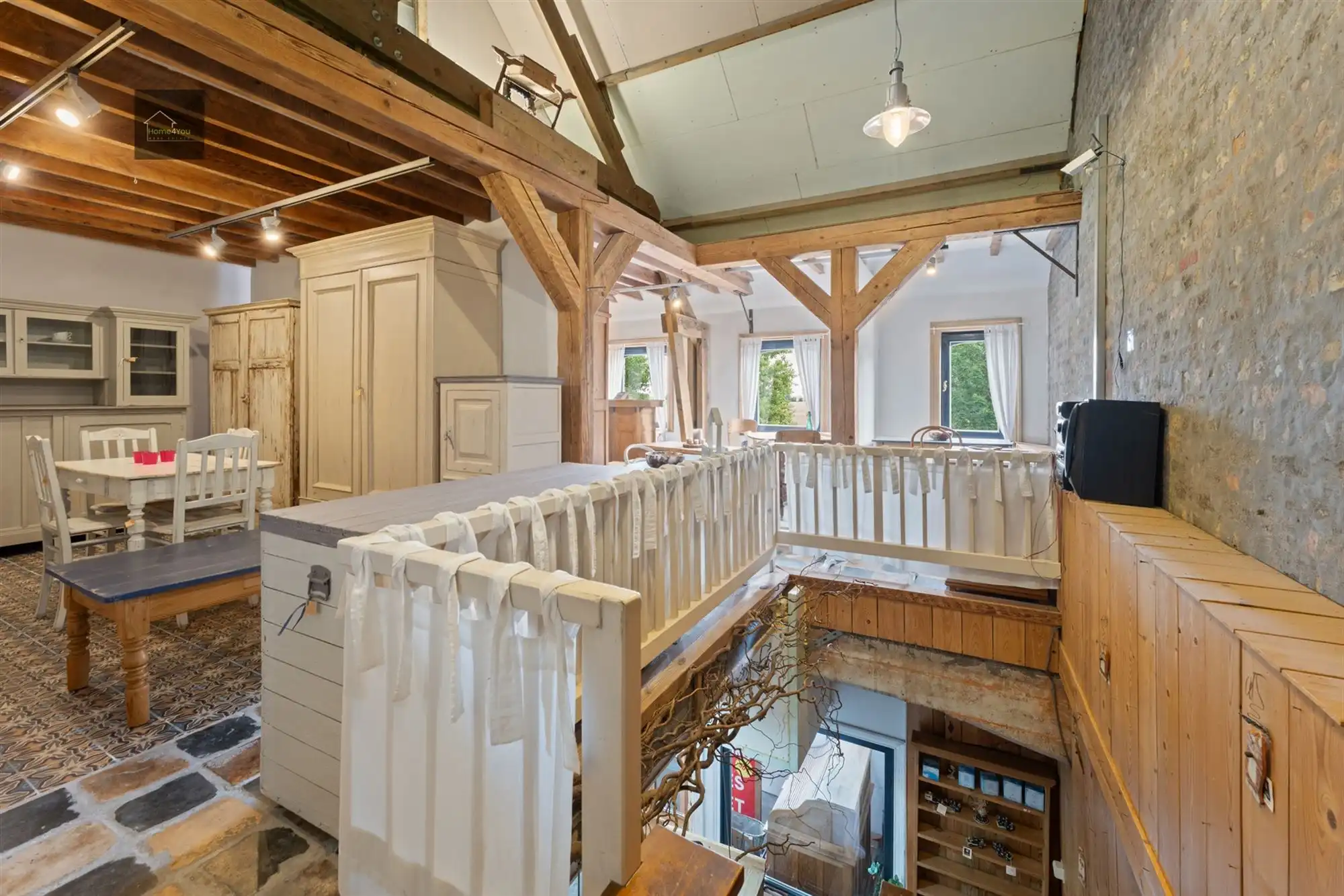 Enorme woning met alles erop en eraan! foto 26