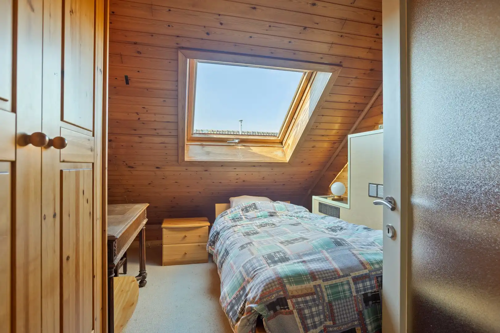 Alleenstaande woning in een doodlopende straat in een residentiële wijk! foto 23