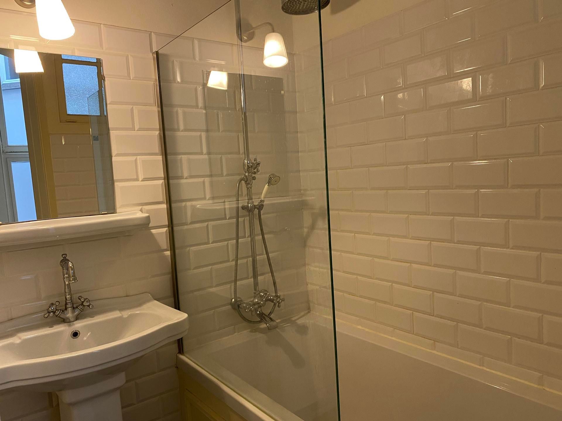 Authentiek appartement (ca 80m²) in Art Nouveau stijl. foto 13