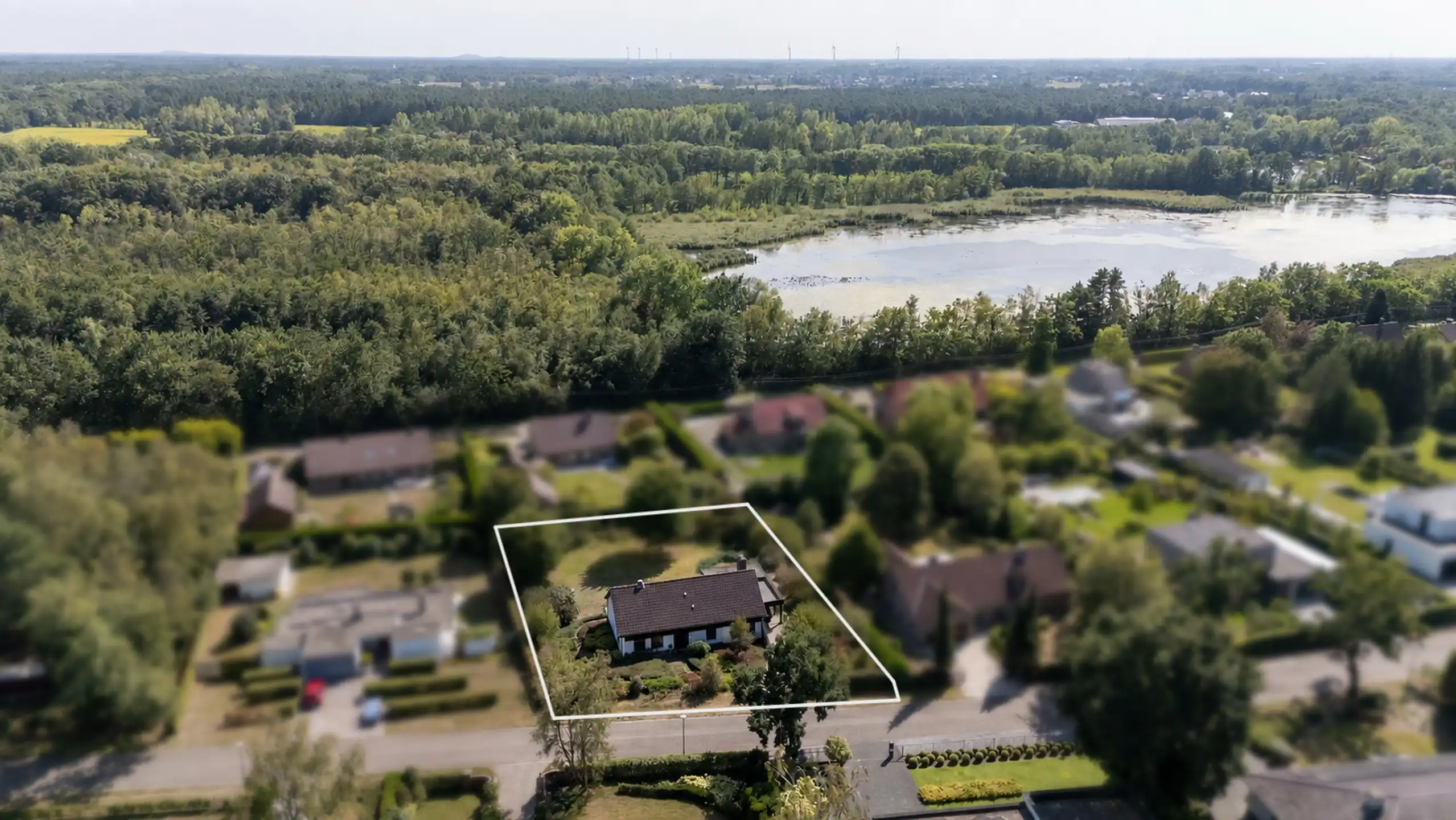 Rustig gelegen villa | 6 slks | 1.705 m² | zuidgericht foto 28