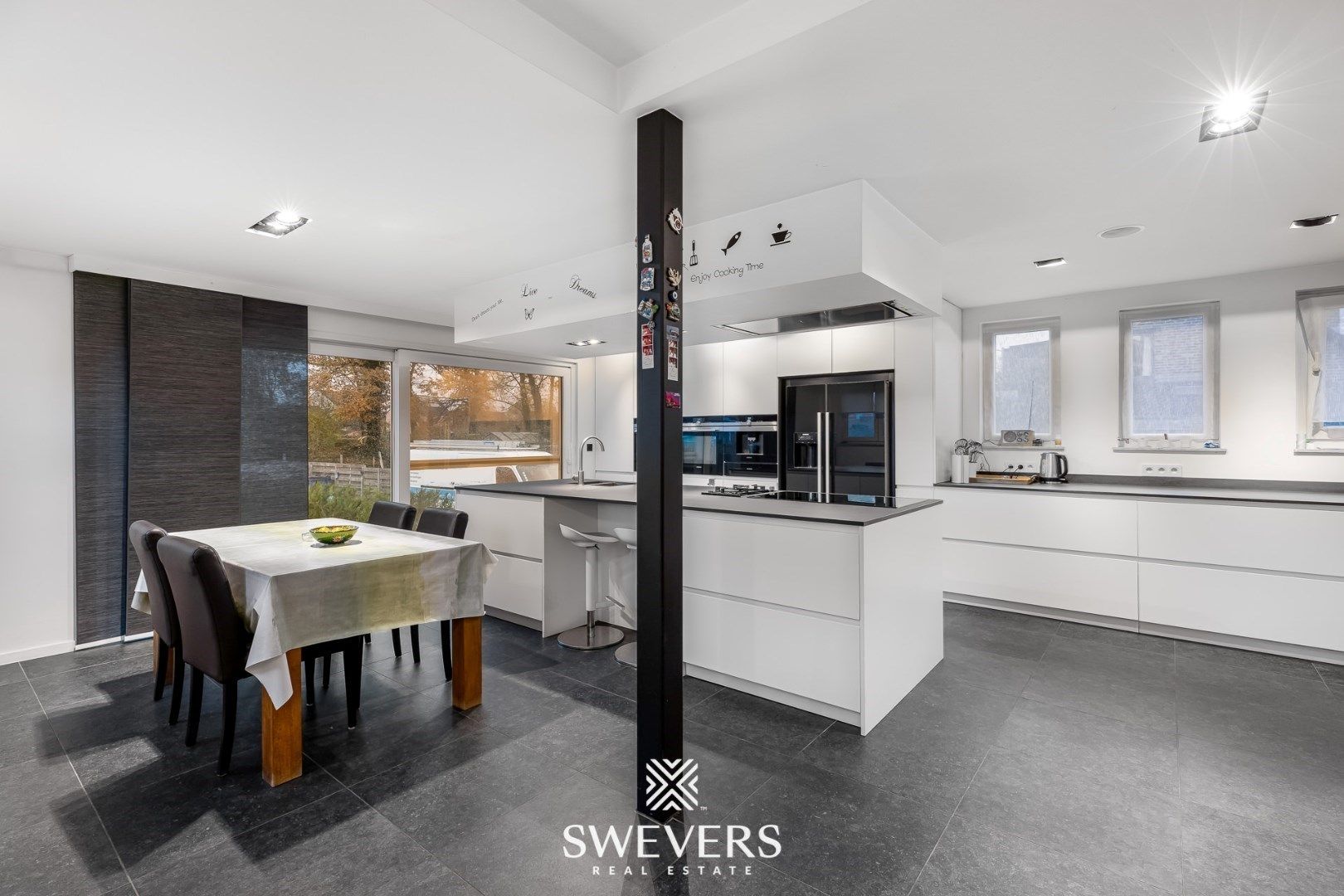 Villa met zwembad en poolhouse op 14a 40ca te Sint-Truiden foto 9