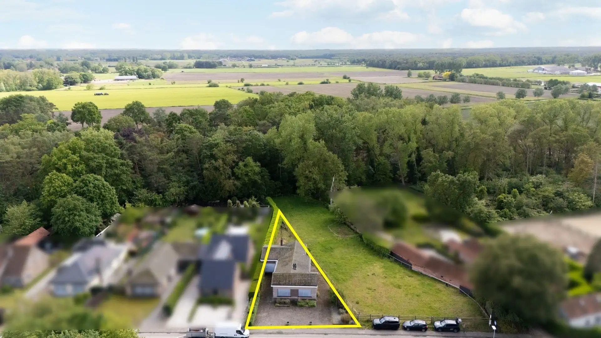 Uitstekend gelegen open bebouwing type bungalow met prachtig uitzicht foto 19