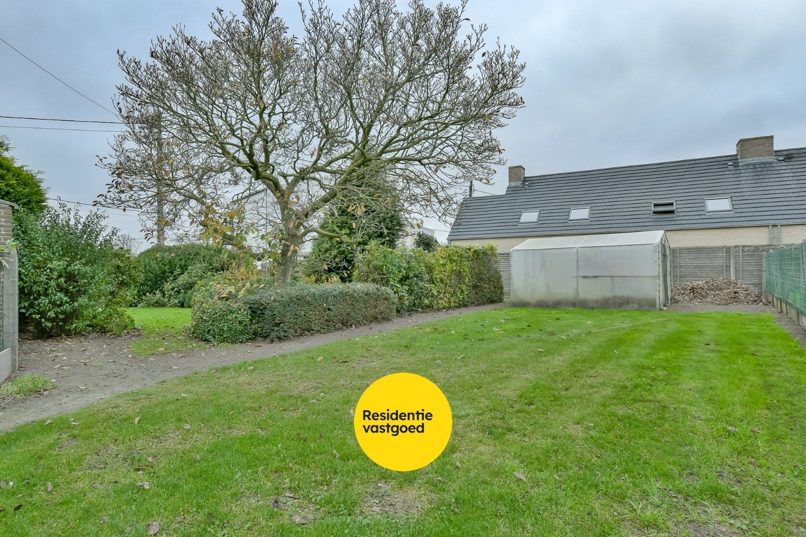 Statige woning met ruime loodsen in Kortemark! foto 20