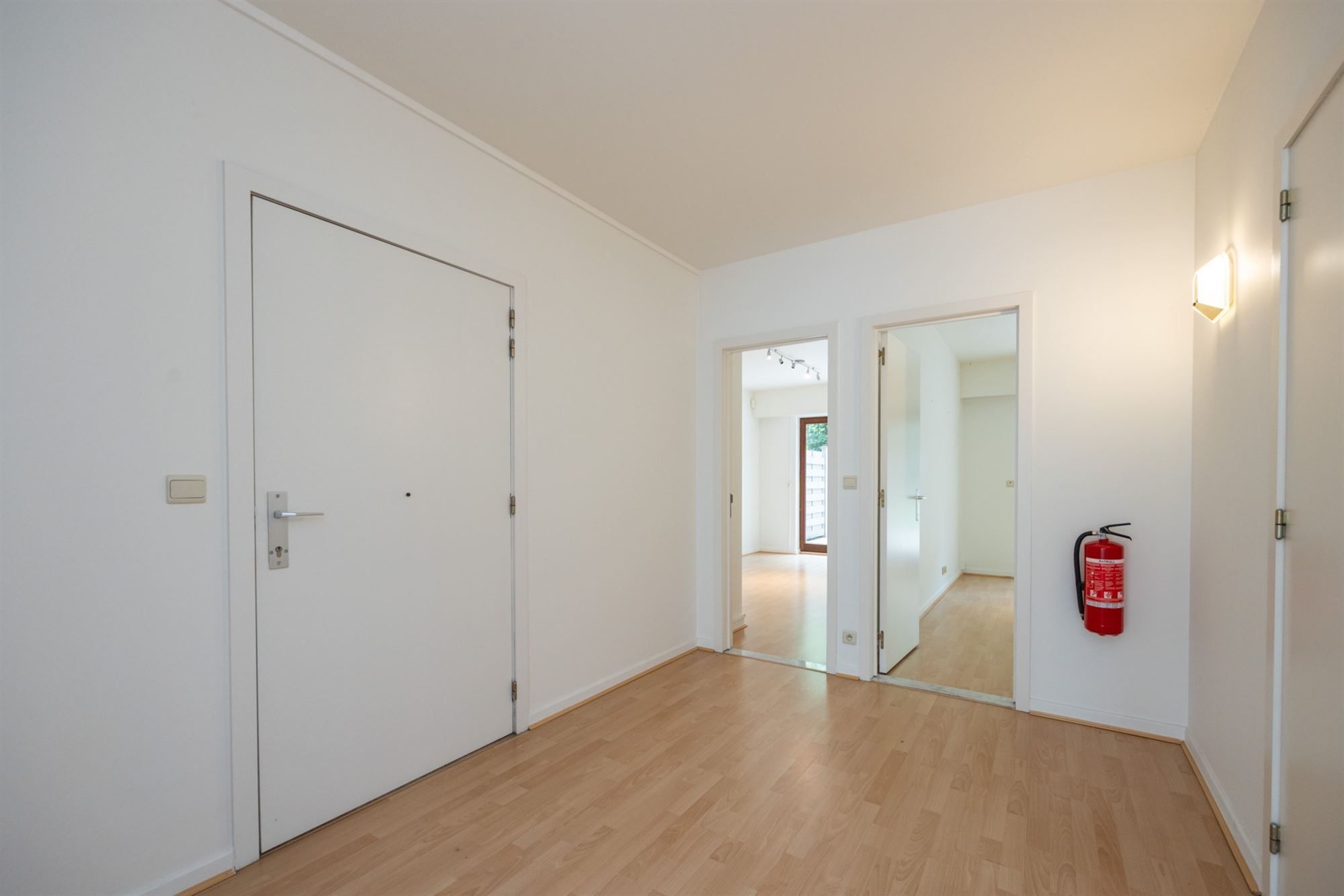 Instapklaar kantoor in het centrum van Schoten foto 10