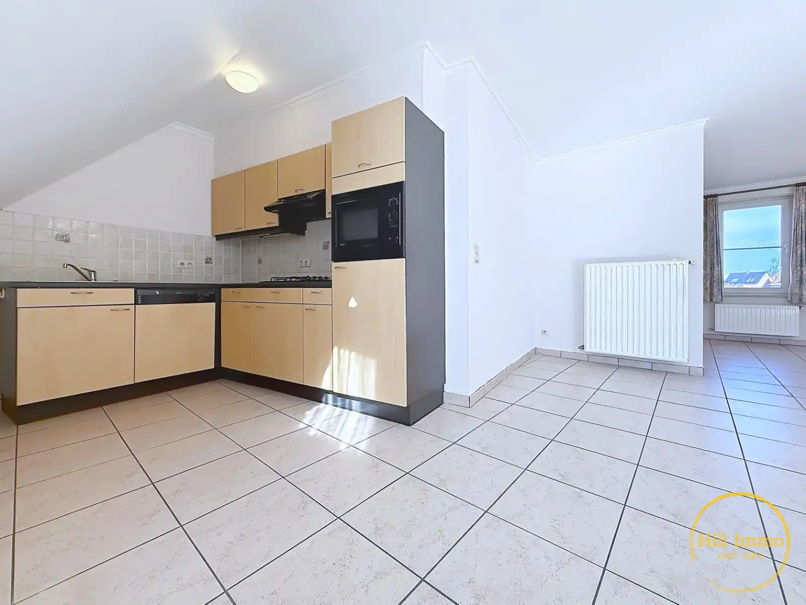 Te huur: dakappartement met garage in Langemark-Poelkapelle foto 3