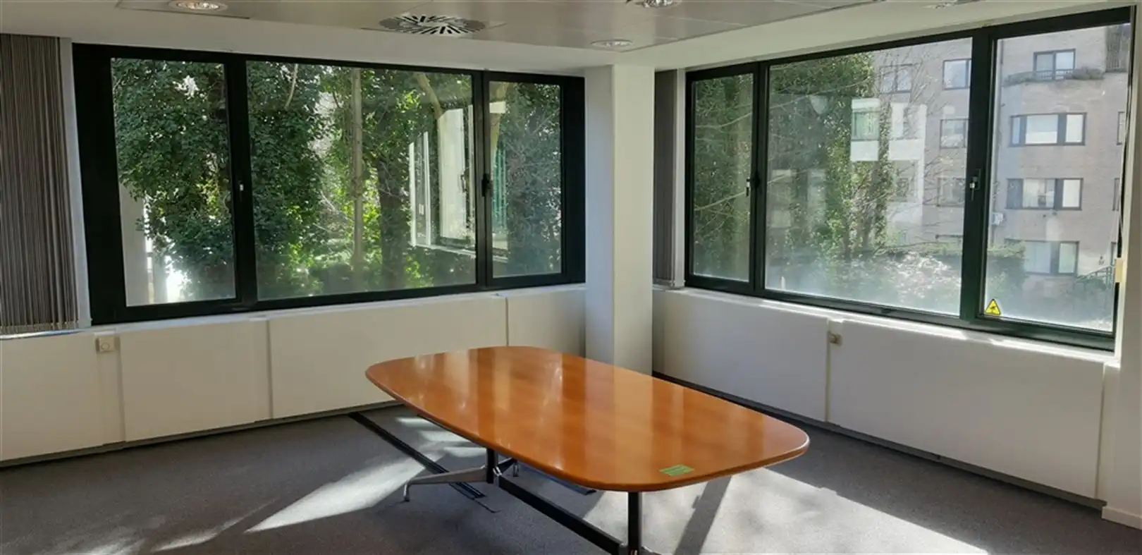 Kantoren te huur in Royal House foto 3