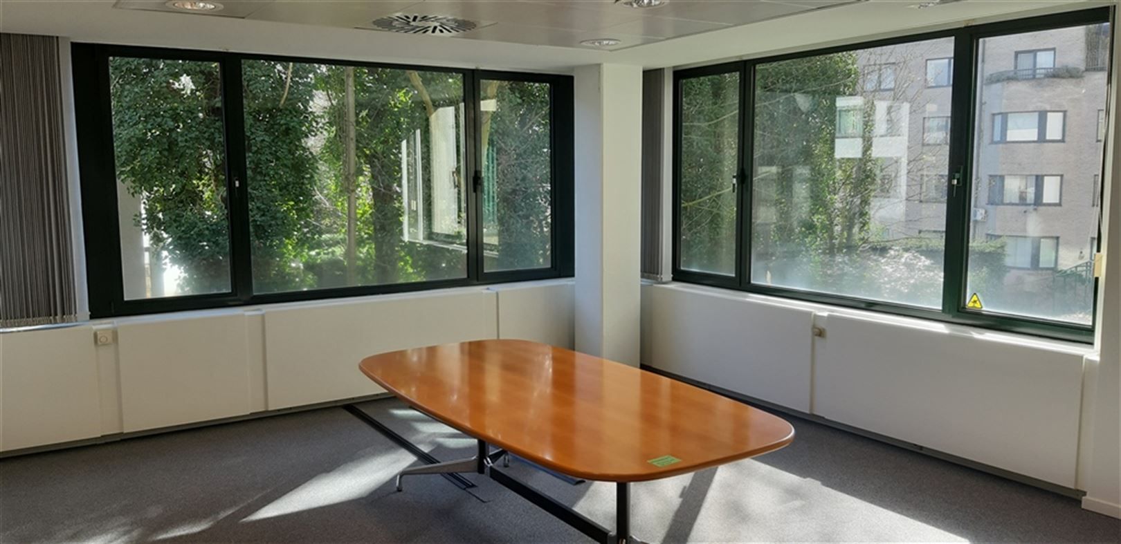 Kantoren te huur in Royal House foto 3