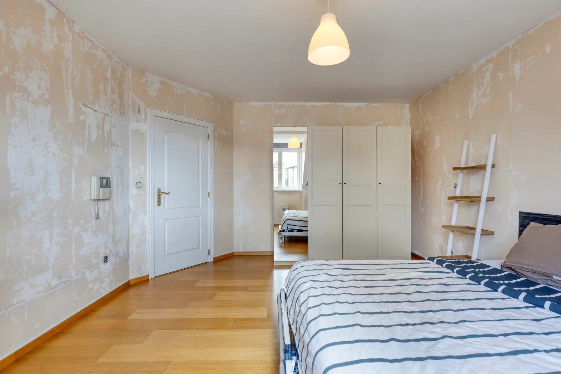 Ruim, centraal gelegen appartement met 3 slaapkamers foto 15