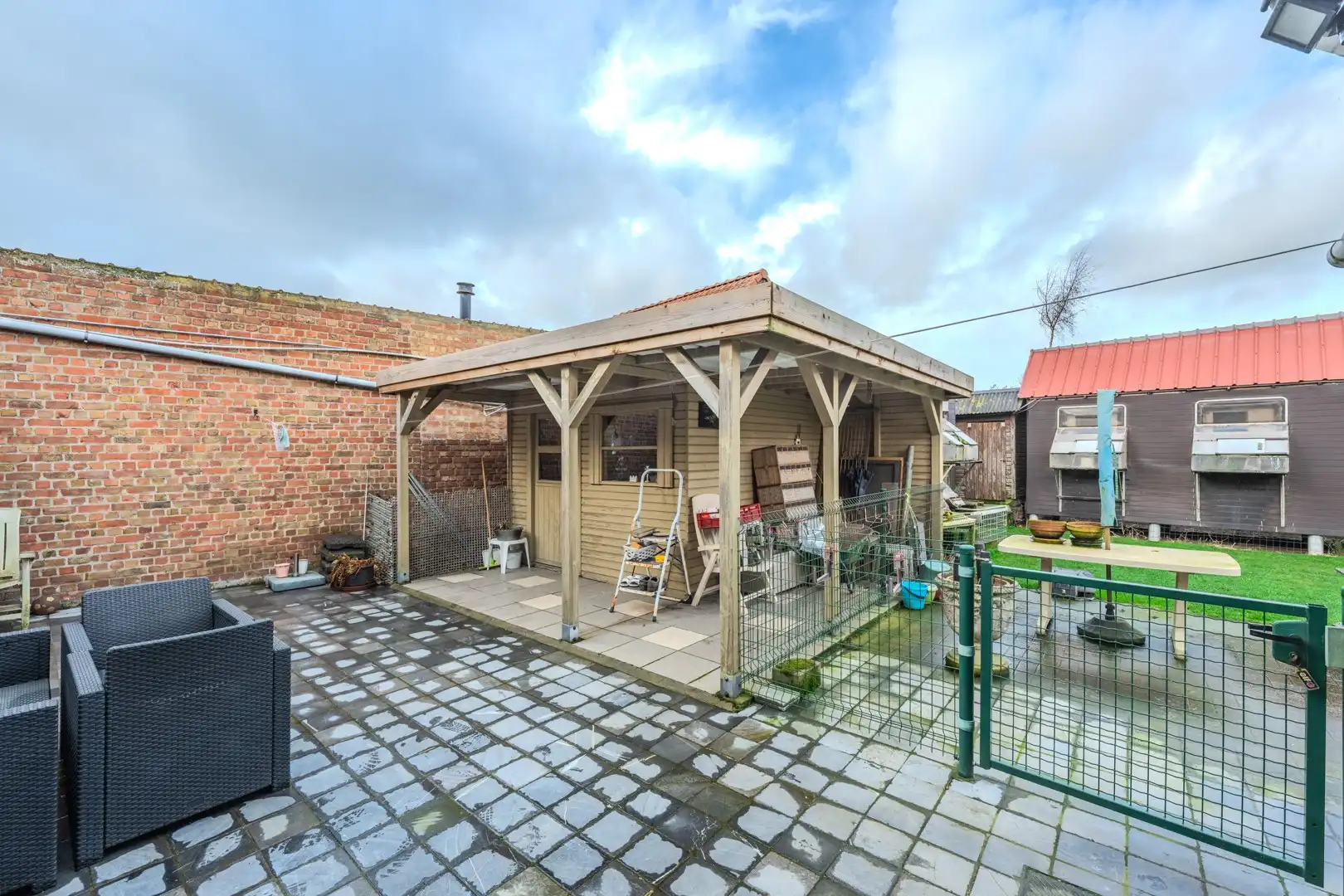 Woning op een ruim perceel van 989 m² foto 13