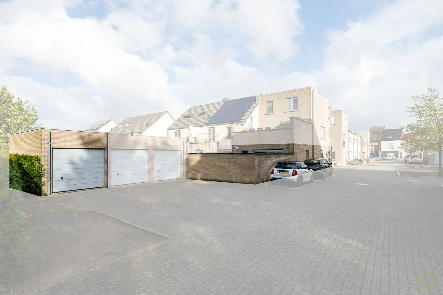 Modern en zeer goed onderhouden gelijkvloersappartement net buiten het centrum! foto 14