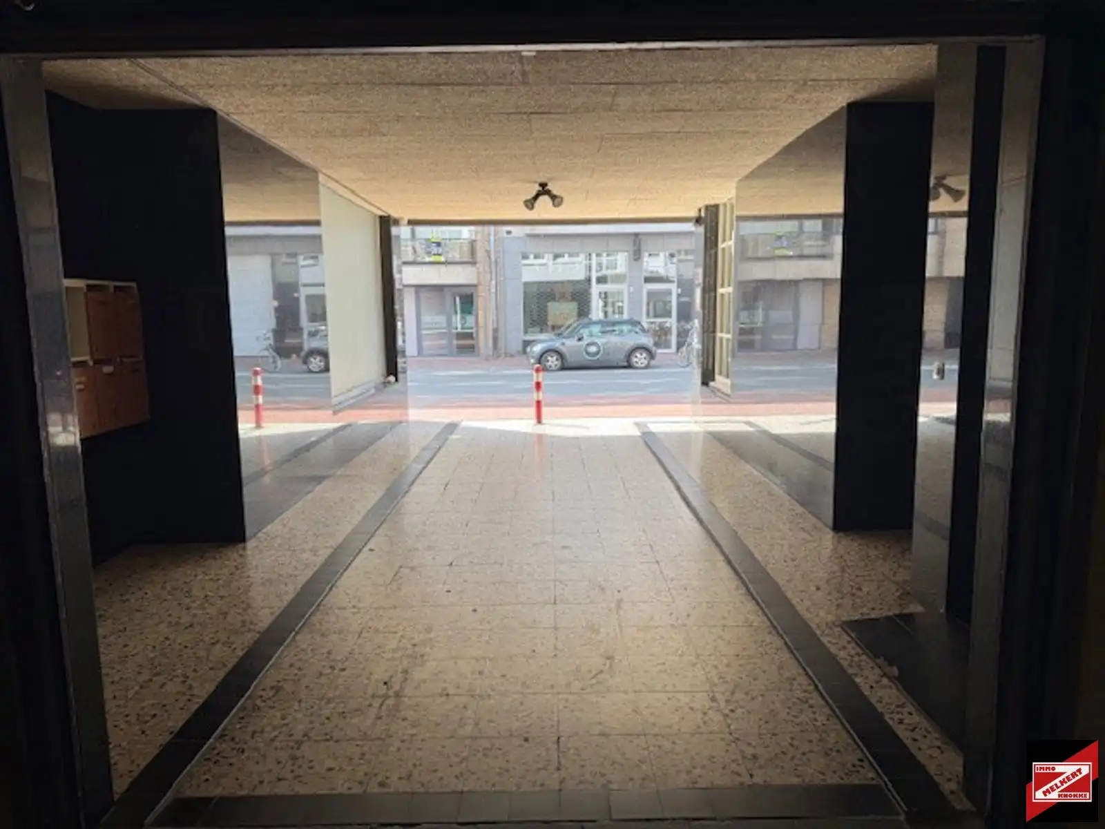 Parkeerplaats te koop foto {{pictureIndex}}