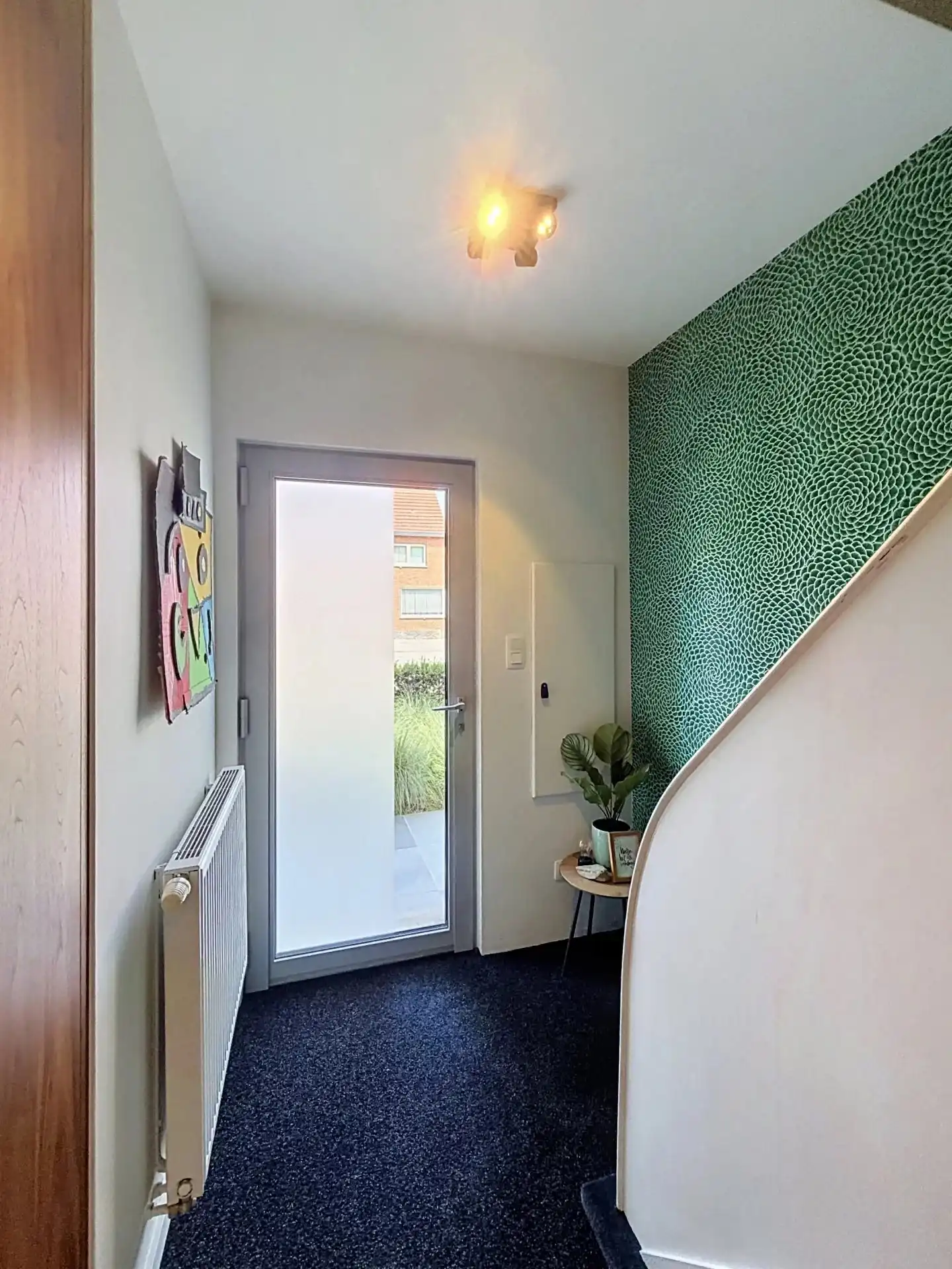 Verrassend ruime instapklare woning met 3 slaapkamers op een mooi perceel. foto 4