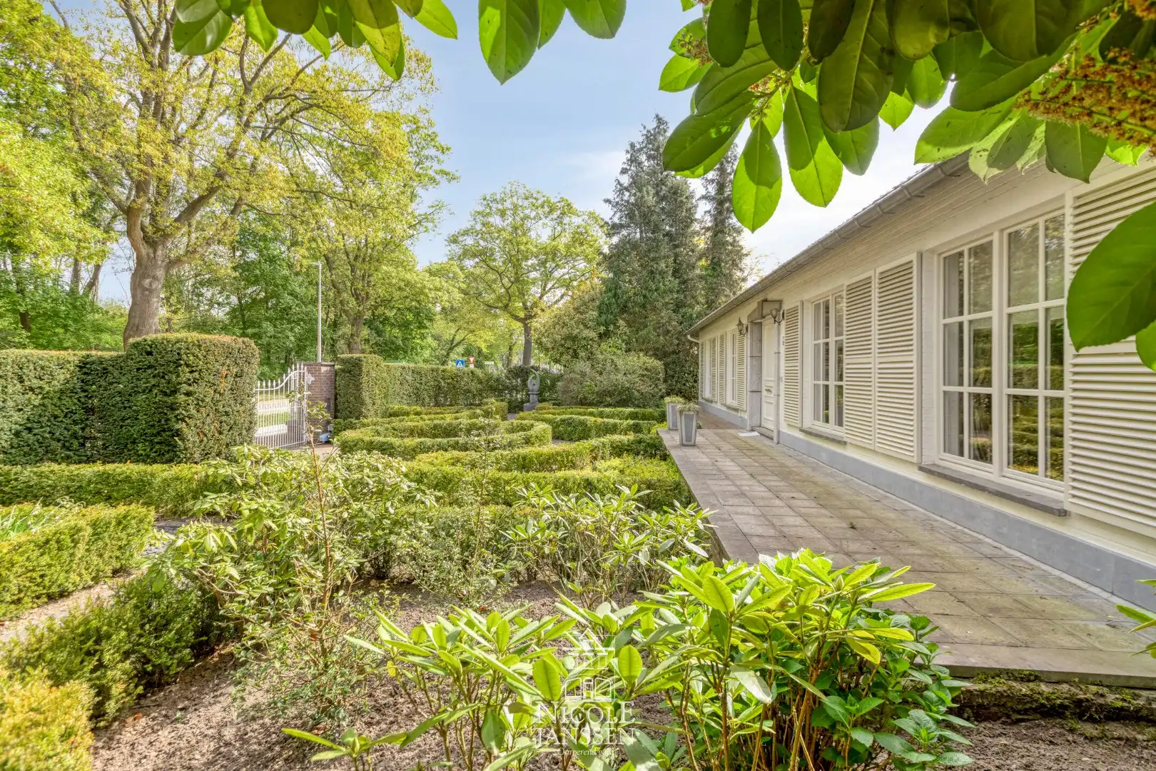 Vrijstaande villa foto 4