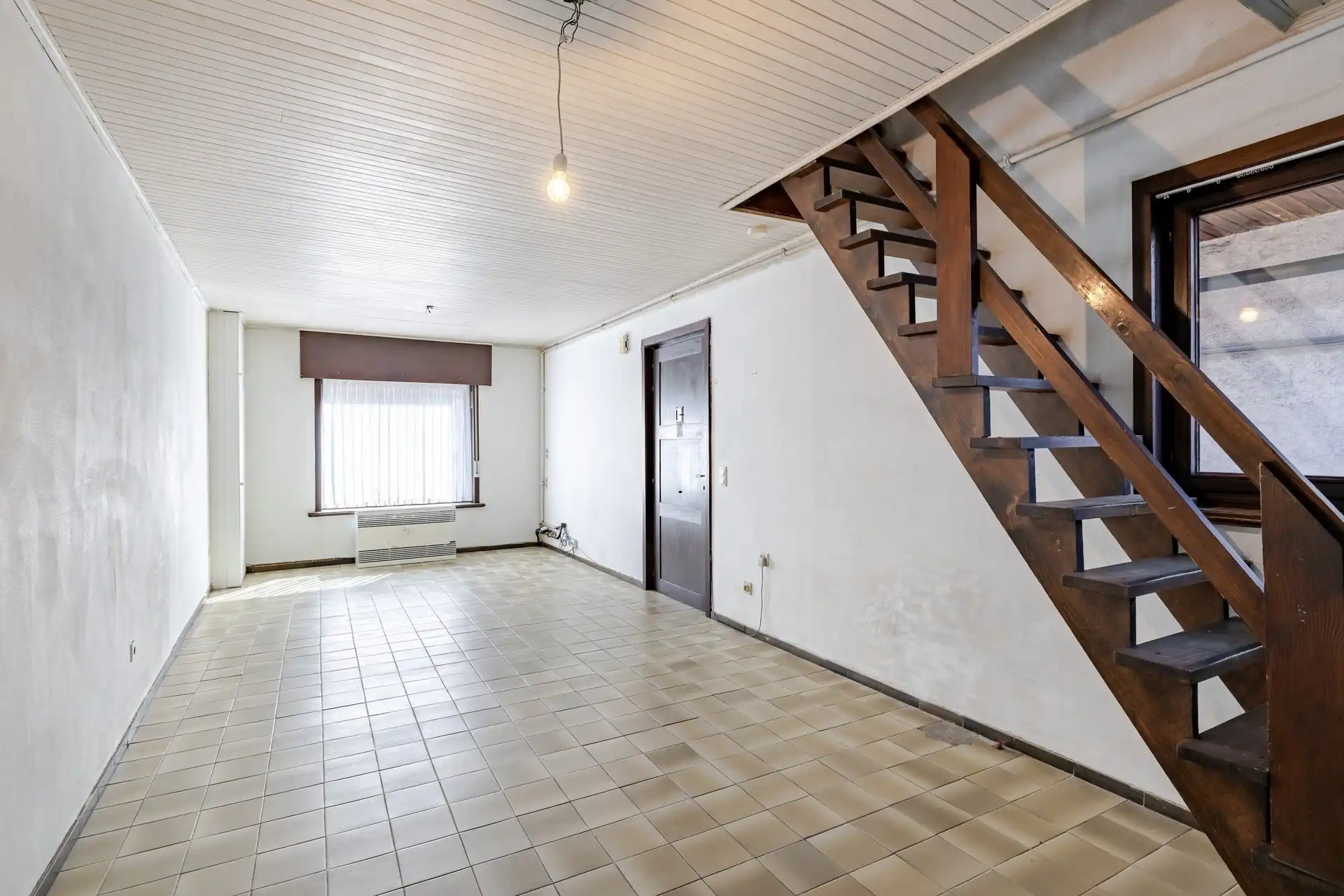 3-slaapkamerwoning met loods in het centrum van Wetteren foto 4