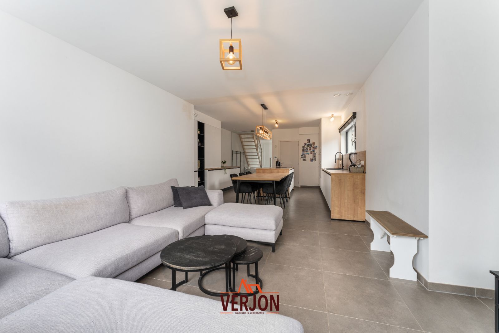 Prachtige woning met 4 slaapkamers, carport en zonnepanelen nabij centrum Ingelmunster foto 4