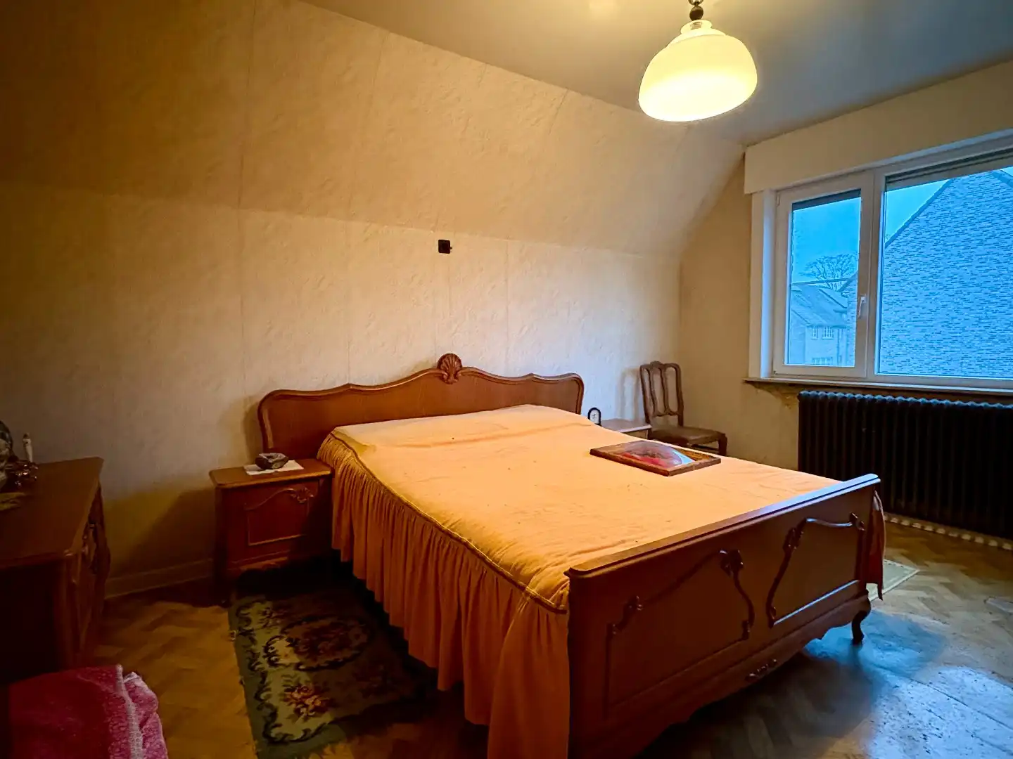 Alleenstaande woning te koop in Kuurne met ruime tuin, 3 slaapkamers en een topligging.  foto 11