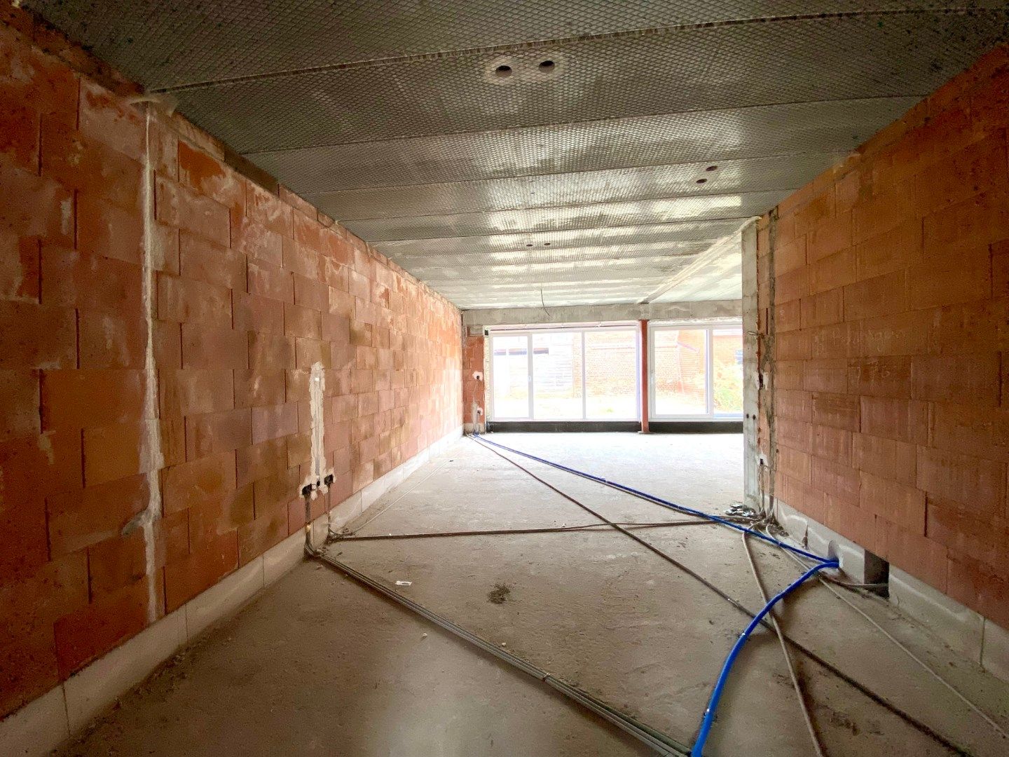 Ruime nieuwbouwwoning met 4 slaapkamers, tuin en inpandige garage in Avelgem. foto 12