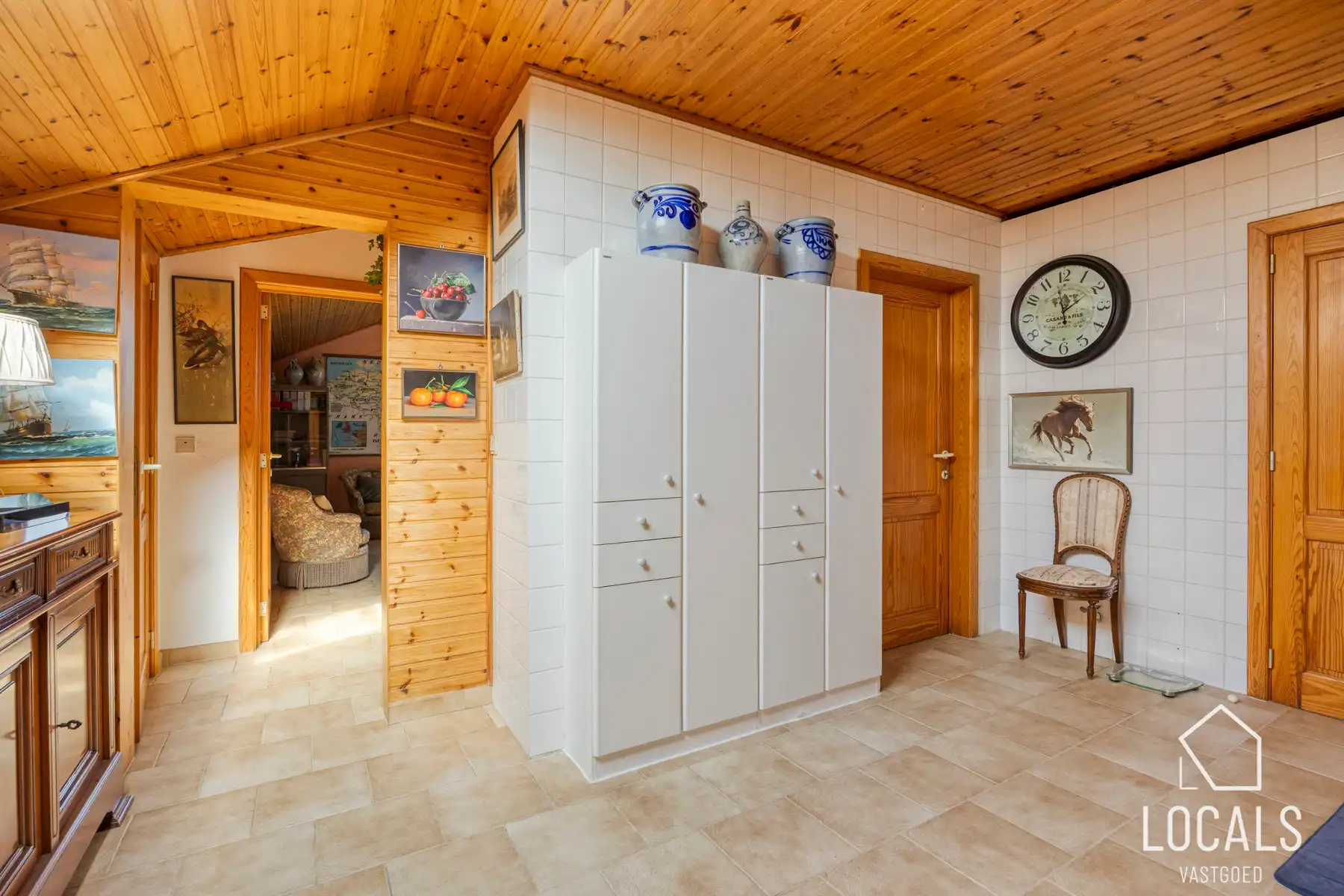 Ruime woning met 8 kamers & bouwgrond open bebouwing foto 22