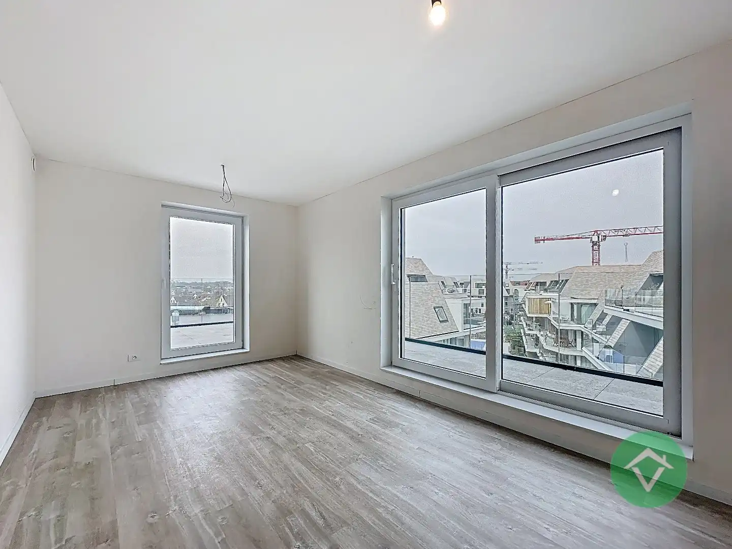 Topper aan de kust: duplex appartement met doorlopend zonneterras foto 27