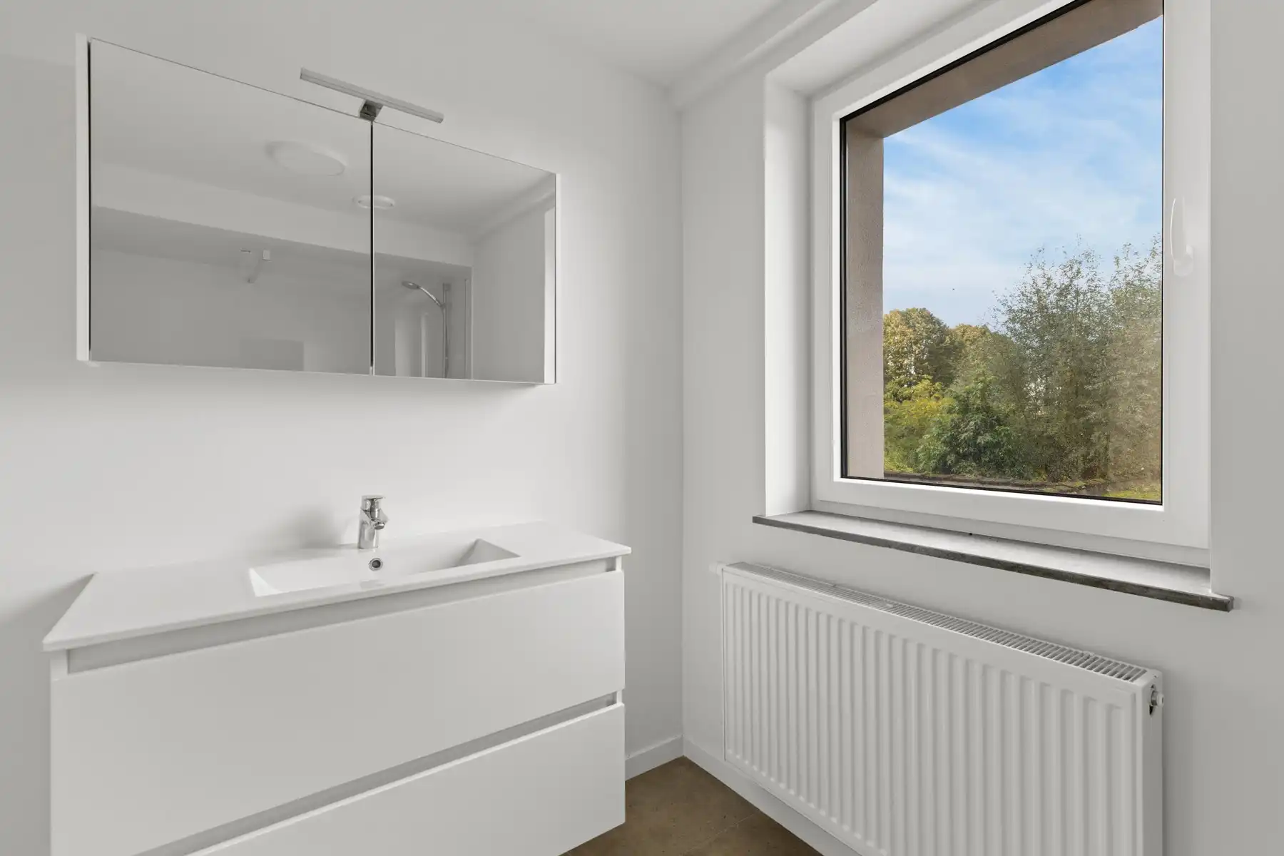 Volledig gerenoveerd appartement met dubbele garage in Ronse foto 6