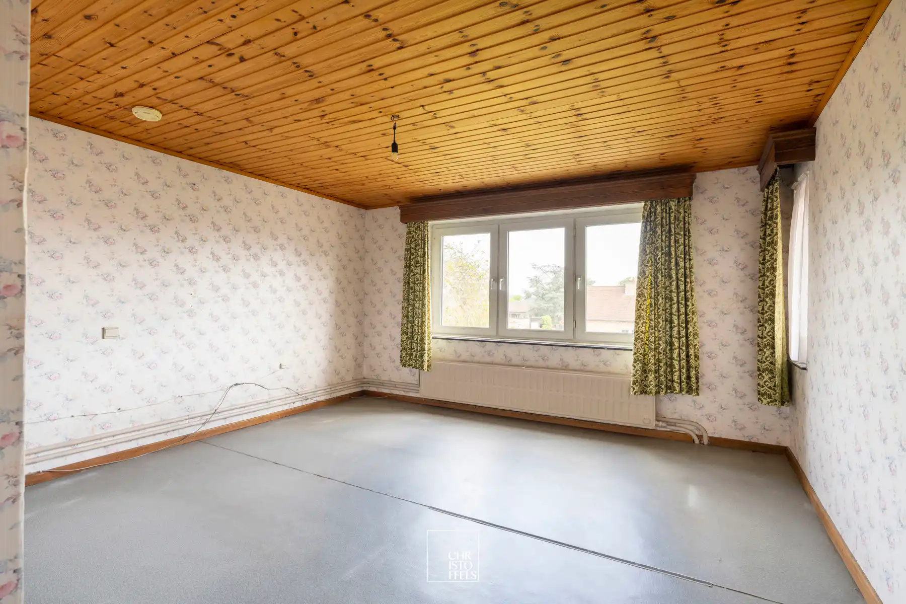 Te renoveren woning (199m²) in een rustige woonomgeving te Lanaken! foto 24