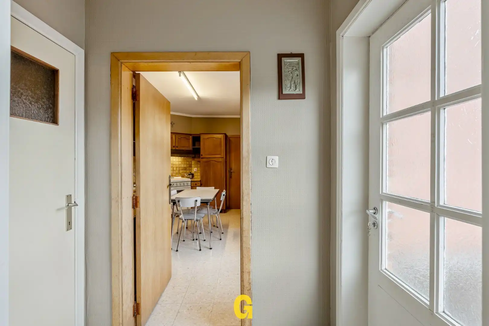 *** IN OPTIE *** Te renoveren halfvrijstaande woning met 3 slaapkamers en bijzonder ruime tuin op 14a 39ca foto 16