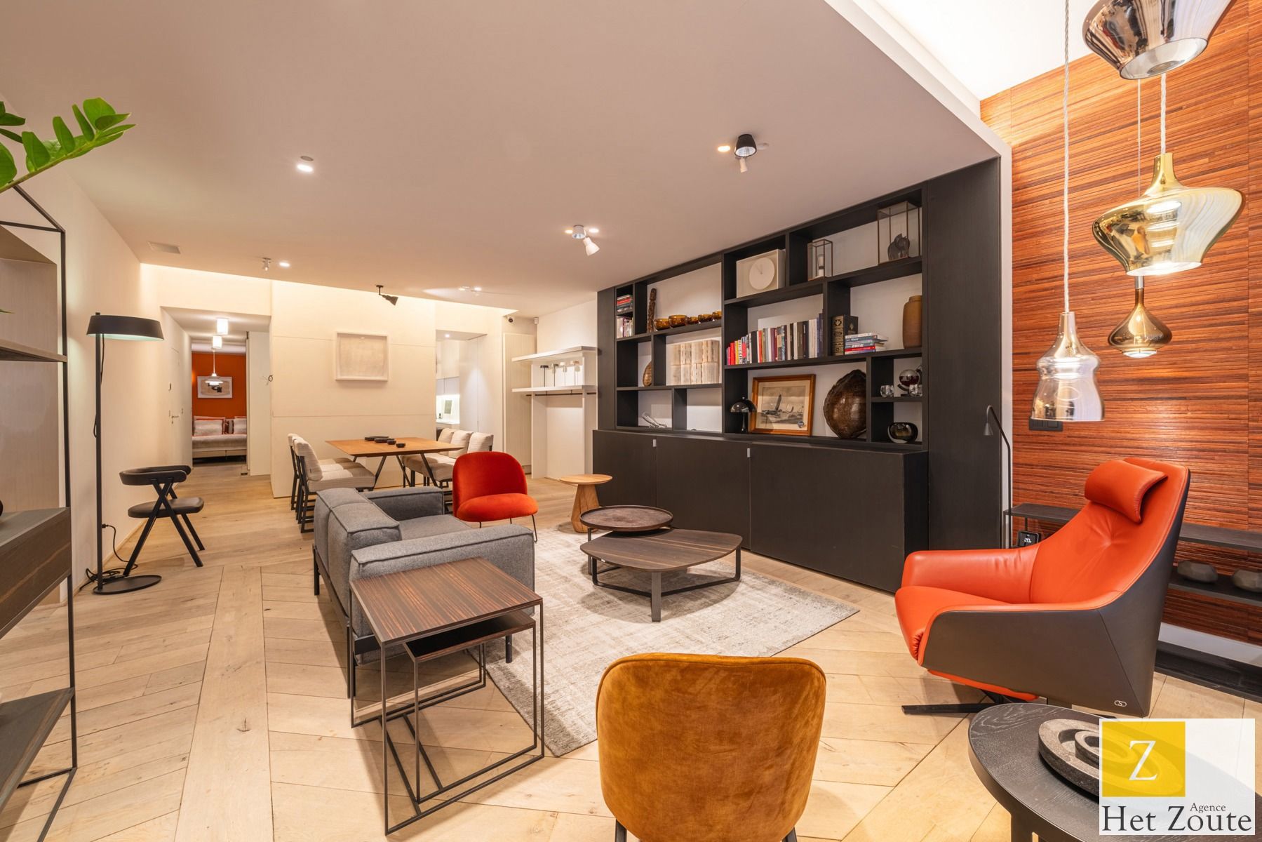 Volumineus en lichtrijk appartement in het hart van Knokke foto 3