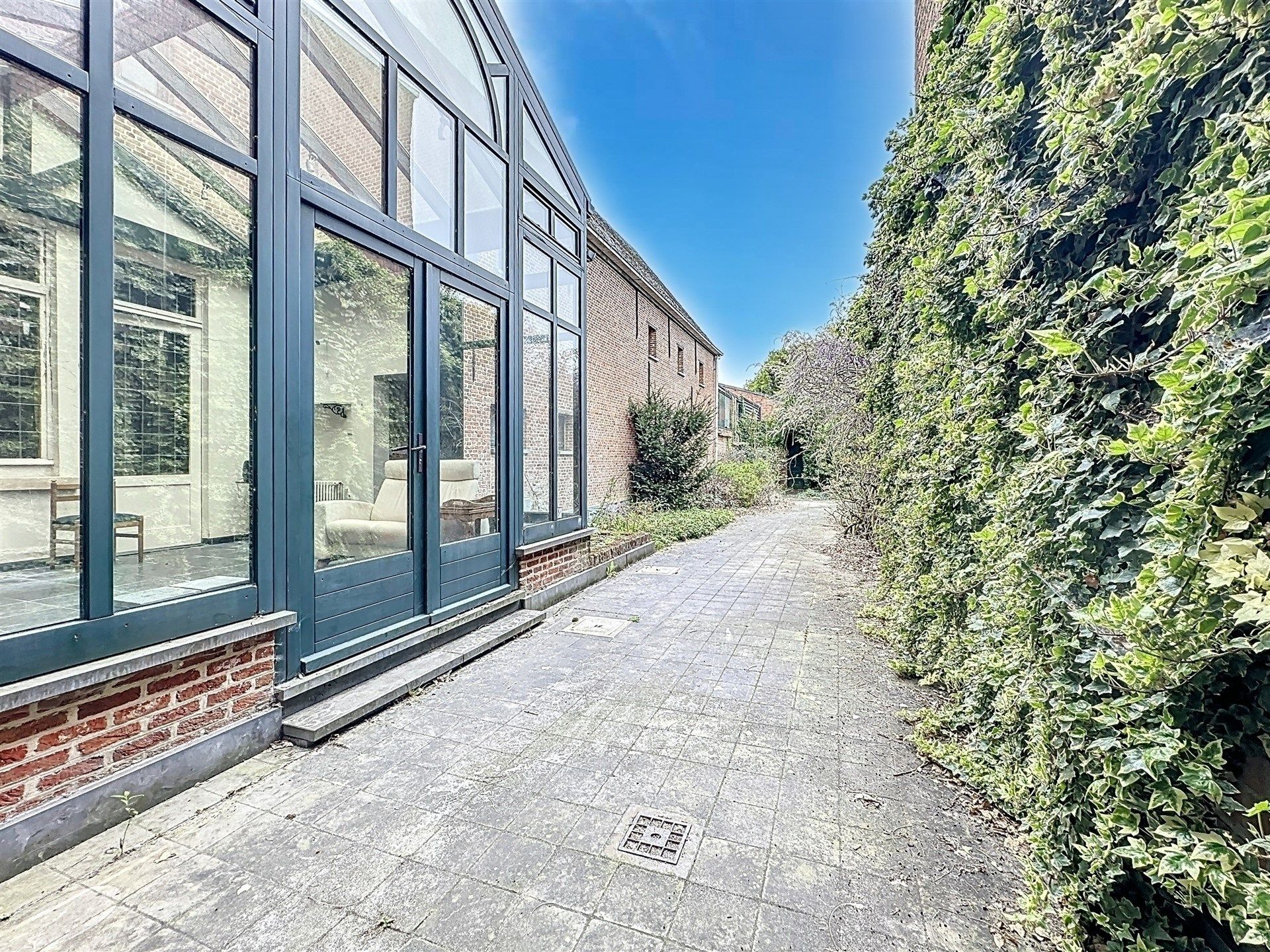 Herenhuis met tuin en aanpalende woning  foto 15