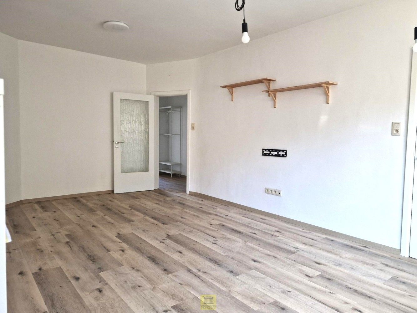 Modern en lichtrijk appartement te huur op toplocatie in Gent foto 4