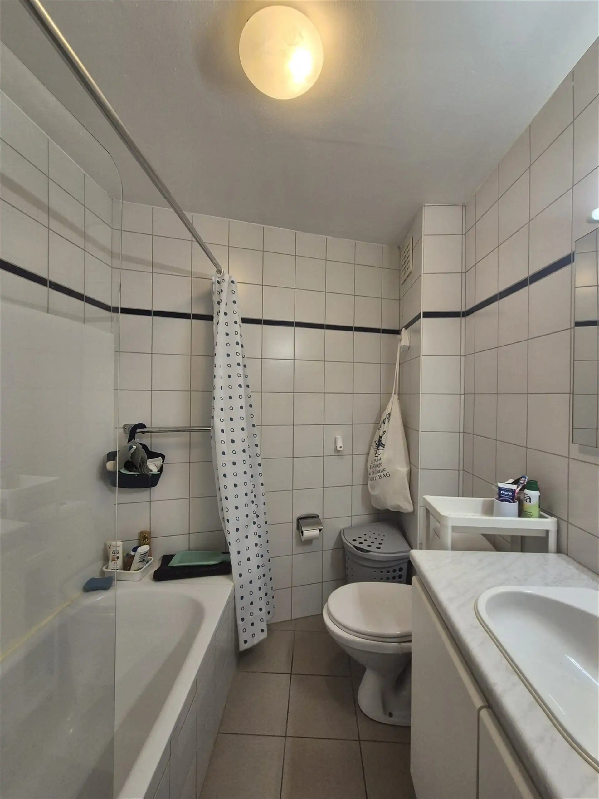 Zeer centraal gelegen appartement met terras. foto 18