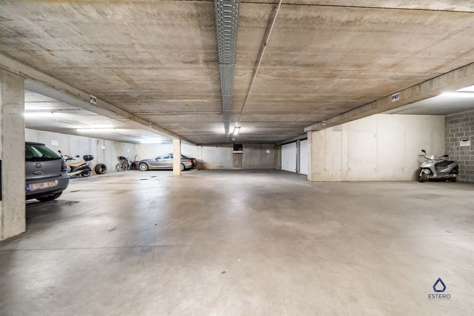 Ruim 3-slaapkamerappartement met zuidgericht terras foto 14