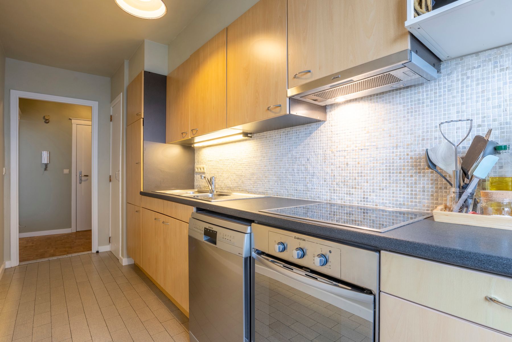 APPARTEMENT MET 2 SLAAPKAMERS EN PRACHTIG UITZICHT TE KOOP foto 8