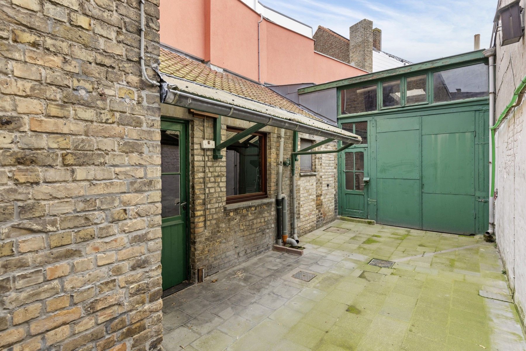 Renovatiekans: Woning met loods op toplocatie te Brugge foto 2