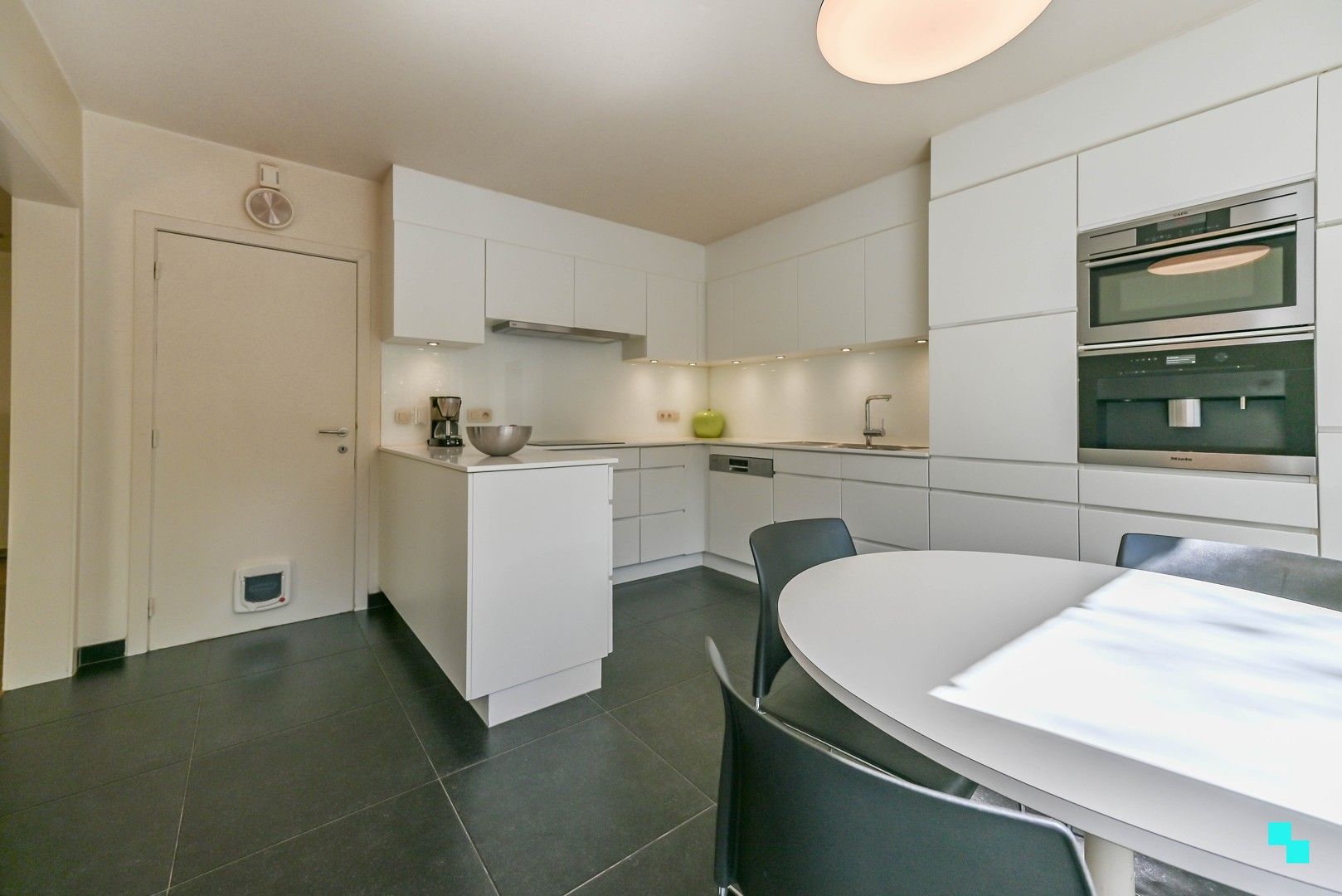 Prachtige villa te koop in Sint-Eloois-Winkel foto 17