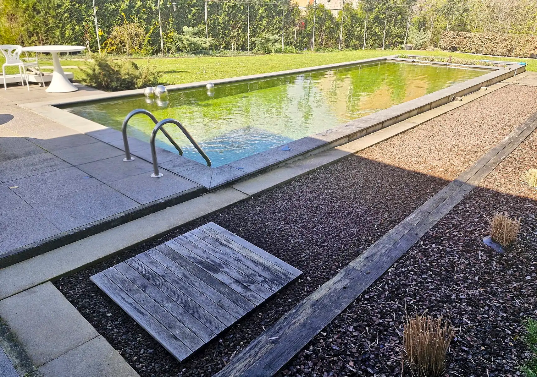 Uitzonderlijke woning met zwemvijver en 4 slaapkamers te Lede! foto 2