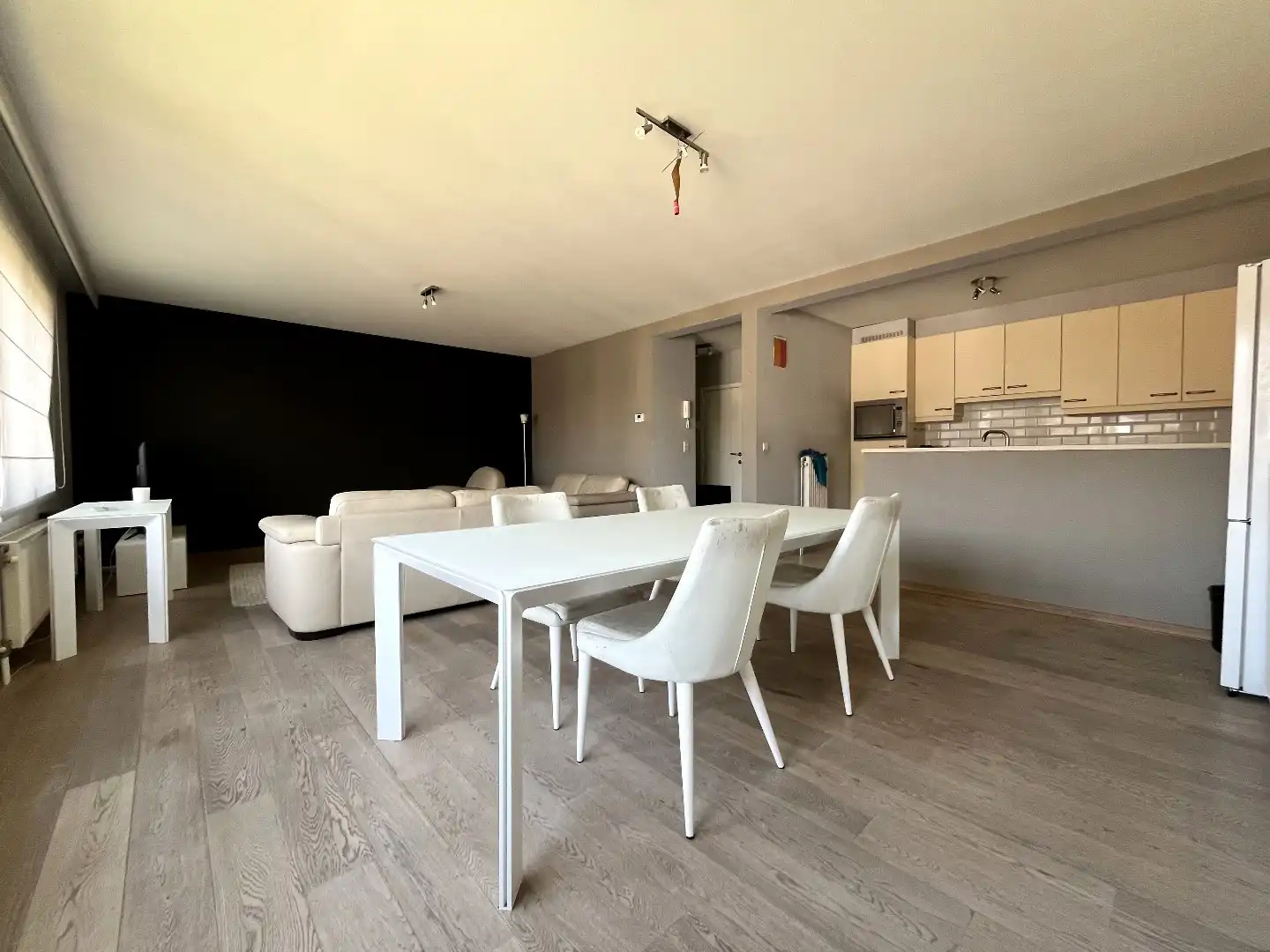 Comfortabel appartement met terras en garage foto 5